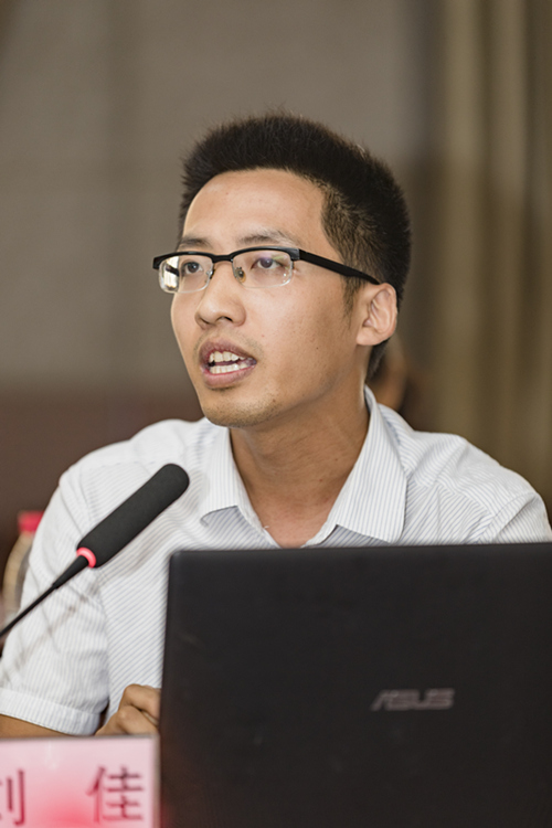 刘佳.jpg