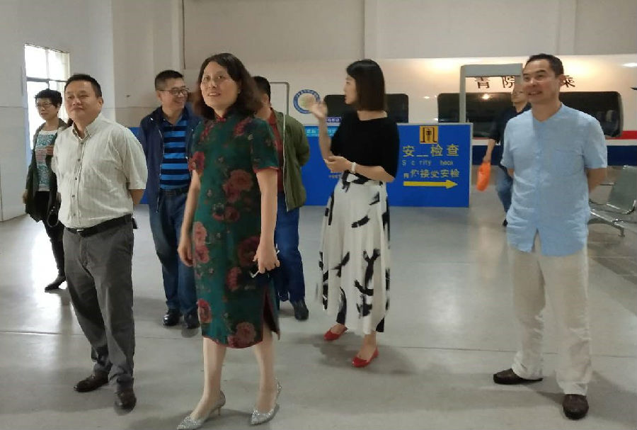 严智雄一行2.jpg