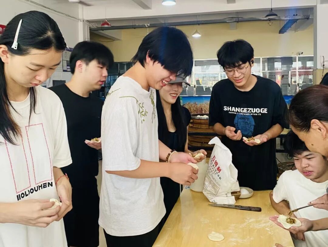 粽叶飘香迎端午 文化传承润人心——江西青年职业学院“一站式”学生社区端午主题活动温情举行